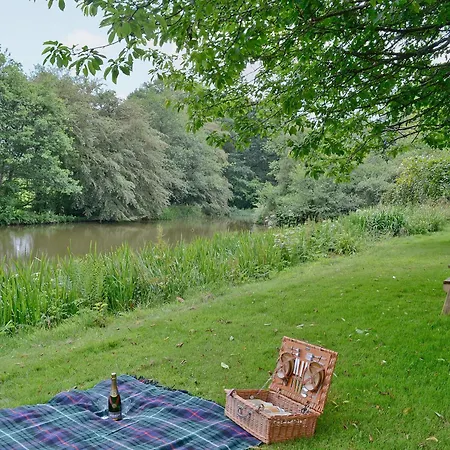 Holiday home The Granary Egloskerry